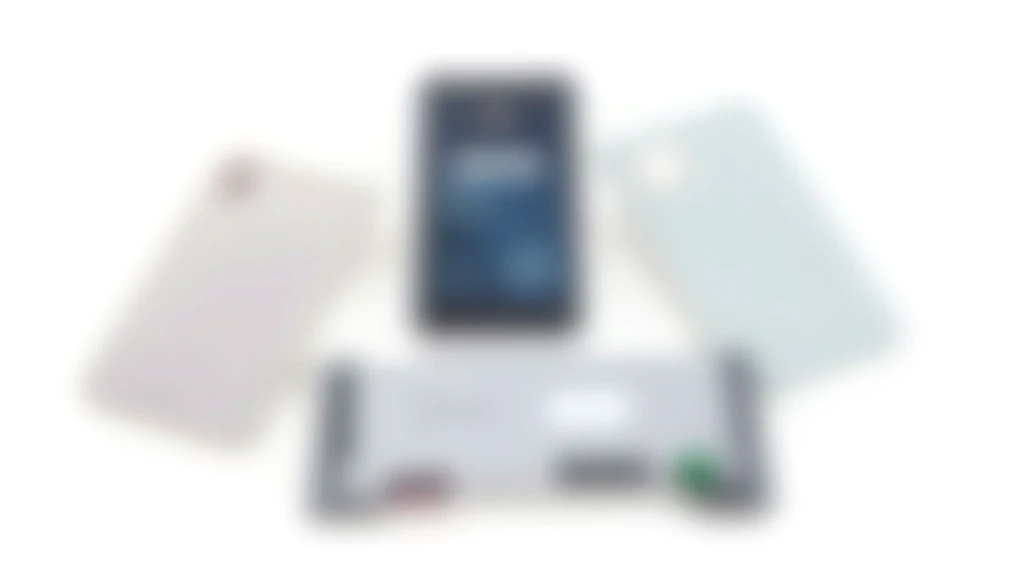 Studio Tempered Glass Screen Protector in Premium Pack